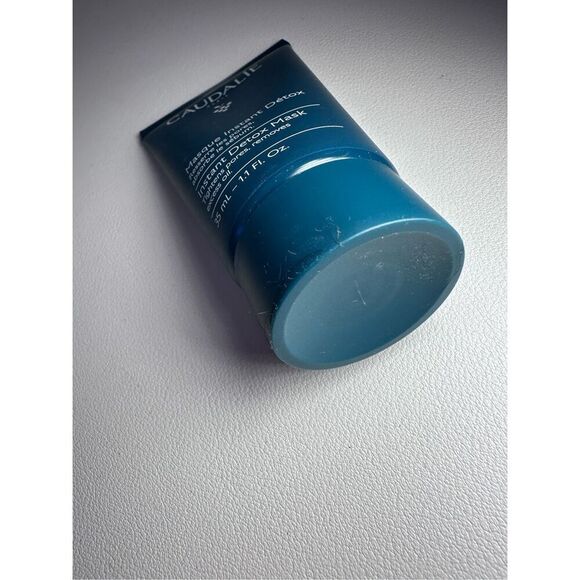 Caudalie Pore Minimizing Instant Detox Mask 25ml - Picture 4 of 6